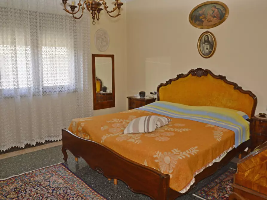 Immagine 9 di Casa indipendente in vendita  in Strada Rivarotta 22 a Bassano Del Grappa