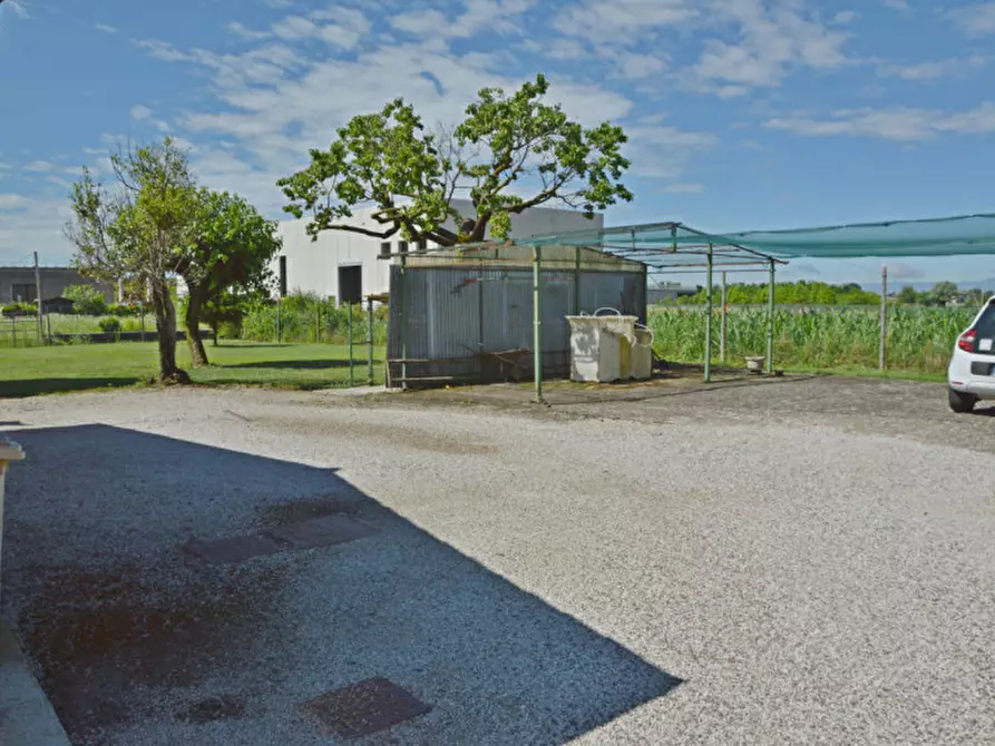 Immagine 17 di Casa indipendente in vendita  in Strada Rivarotta 22 a Bassano Del Grappa