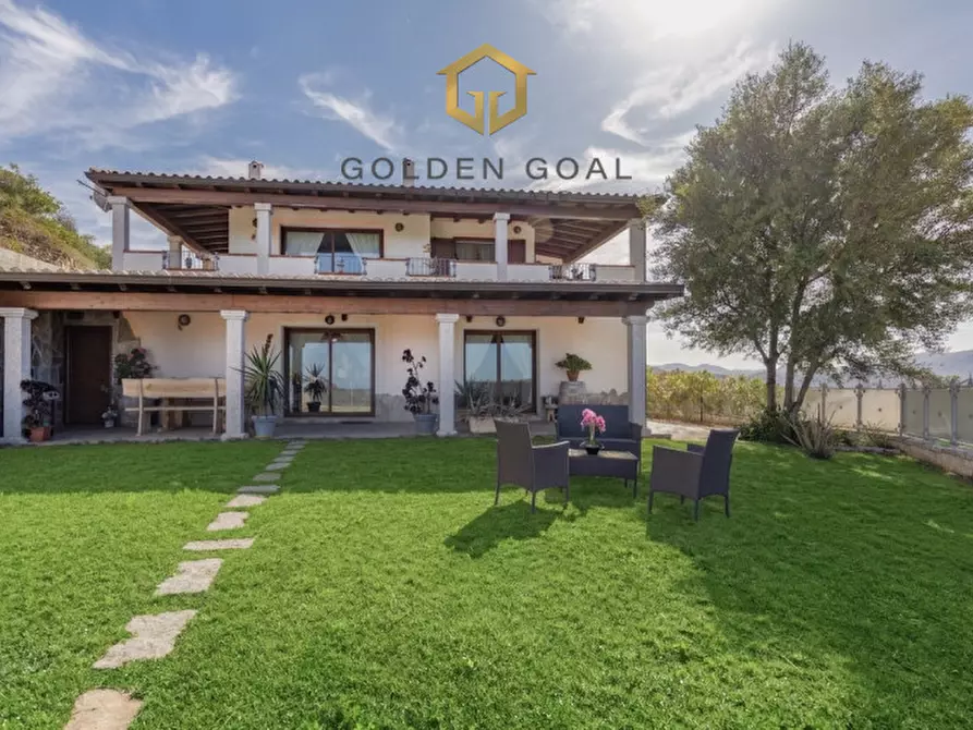 Immagine 2 di Villa in vendita  in Località badde manna a Torpè