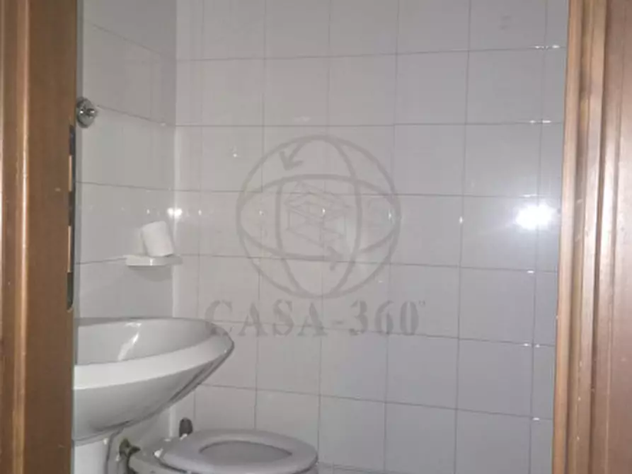 Immagine 9 di Negozio in affitto  in Via del Rivo a Terni