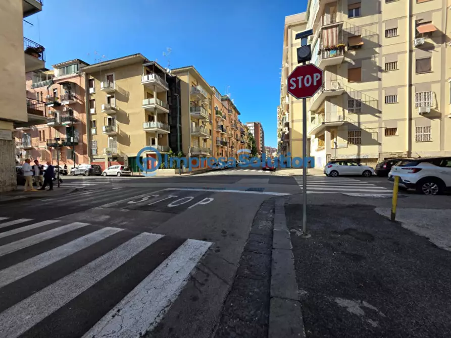 Immagine 2 di Ufficio in affitto  in Via Benedetto Cariteo a Napoli