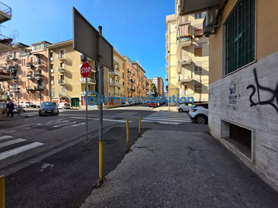 Immagine 3 di Ufficio in affitto  in Via Benedetto Cariteo a Napoli