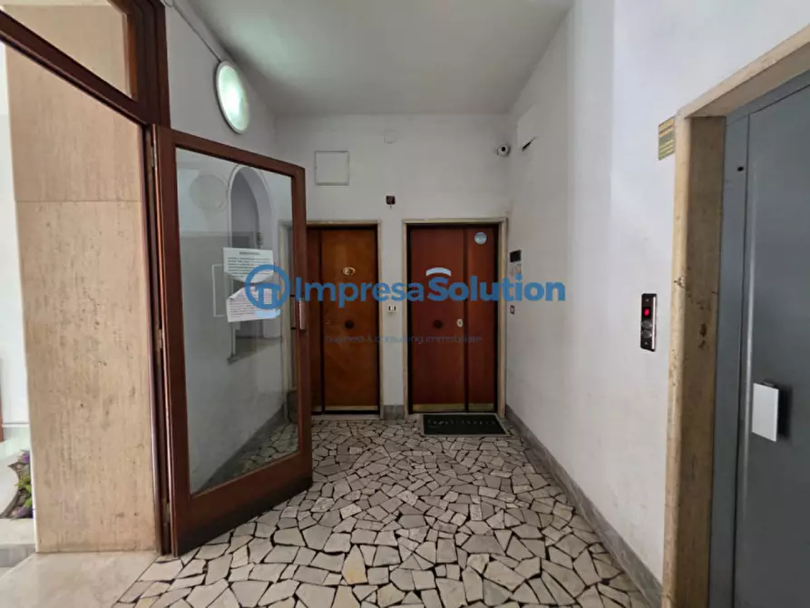 Immagine 10 di Ufficio in affitto  in Via Benedetto Cariteo a Napoli