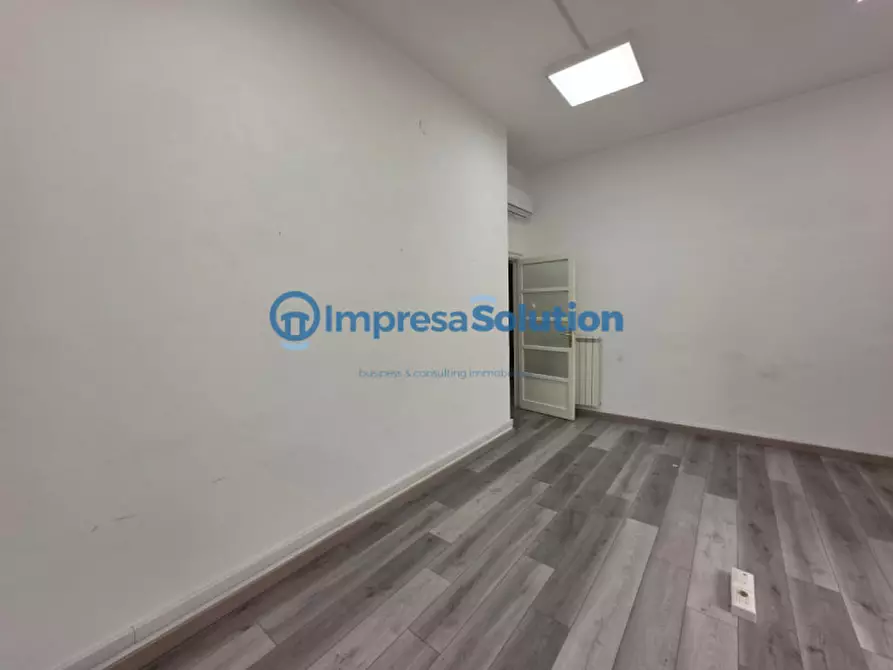 Immagine 21 di Ufficio in affitto  in Via Benedetto Cariteo a Napoli