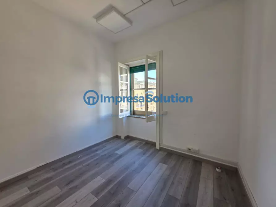 Immagine 31 di Ufficio in affitto  in Via Benedetto Cariteo a Napoli