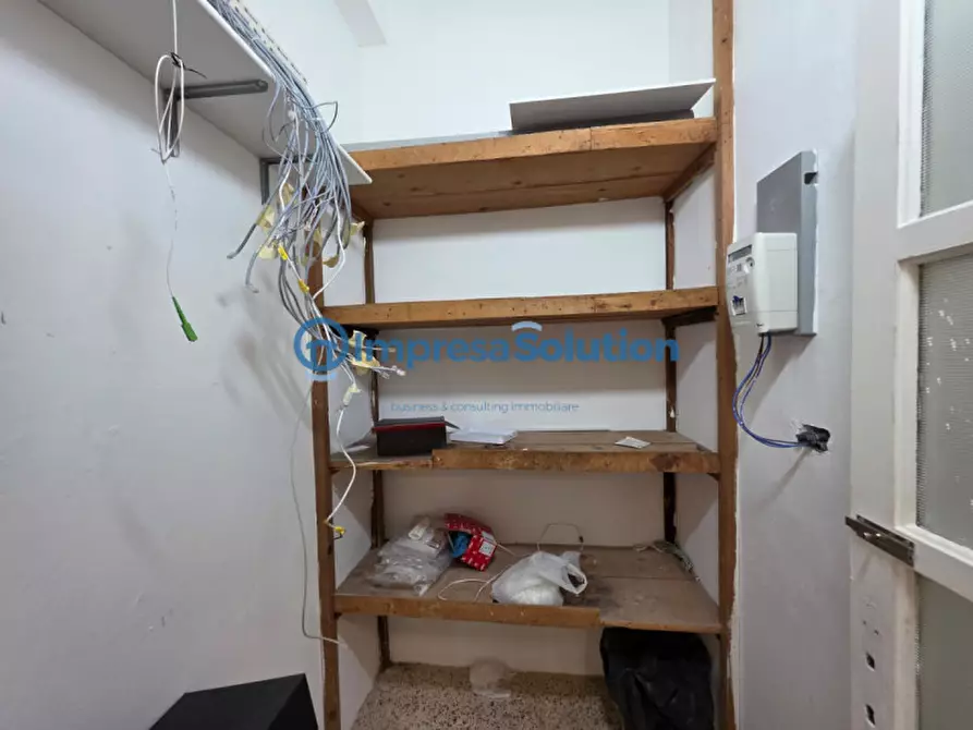Immagine 35 di Ufficio in affitto  in Via Benedetto Cariteo a Napoli