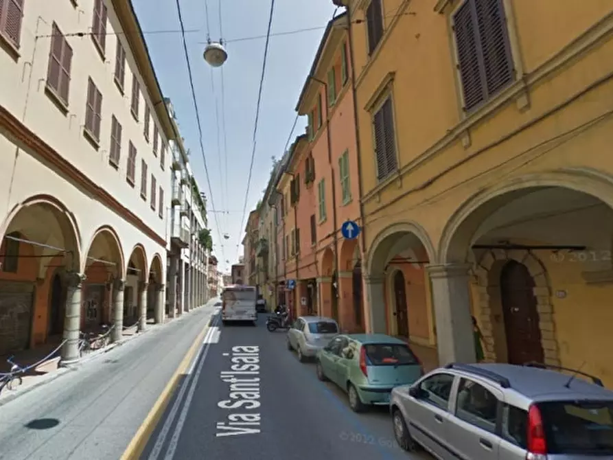 Immagine 1 di Appartamento in vendita  in Via Sant'Isaia a Bologna