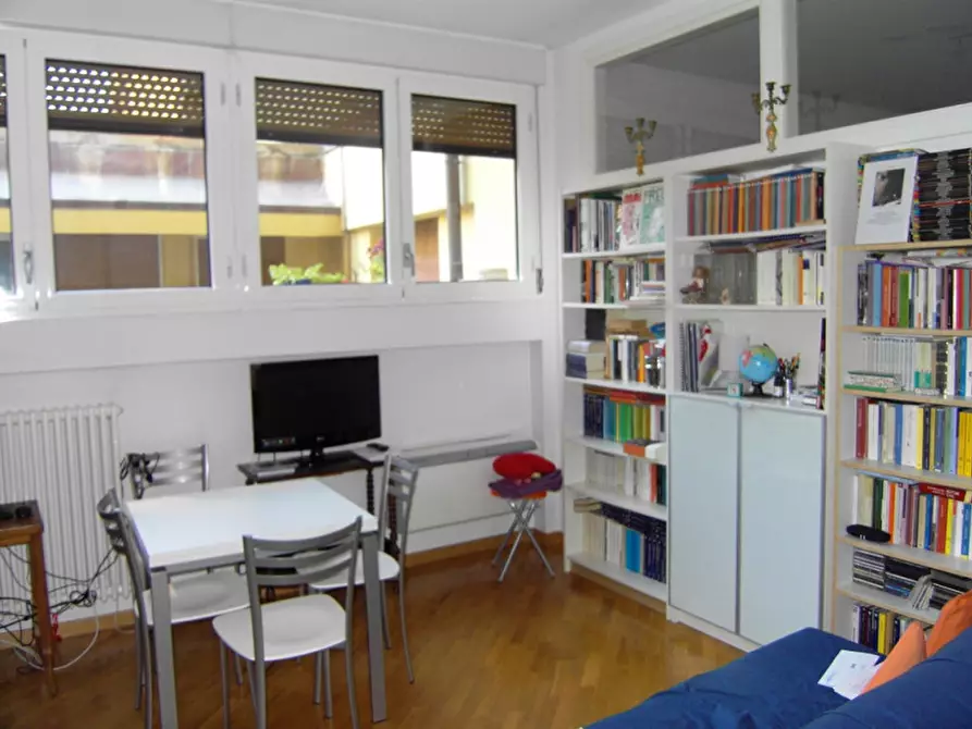 Immagine 2 di Appartamento in vendita  in Via Sant'Isaia a Bologna