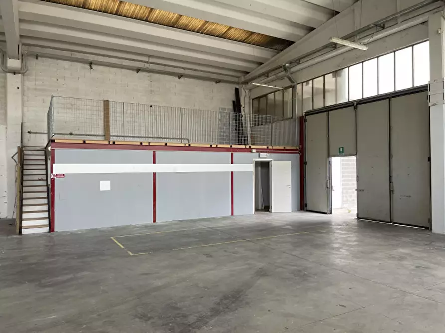 Immagine 3 di Capannone industriale in affitto  in Via Piccà Grolli a Rubano