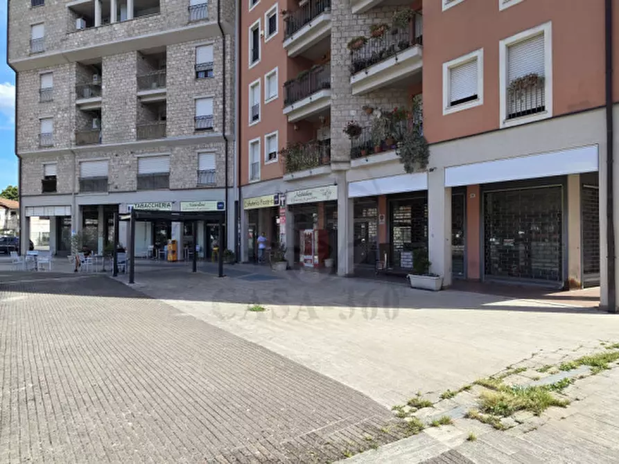 Immagine 6 di Negozio in vendita  in Via del Rivo, 98 a Terni