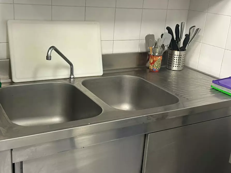 Immagine 11 di Attività commerciale in vendita  in parco leonardo a Fiumicino