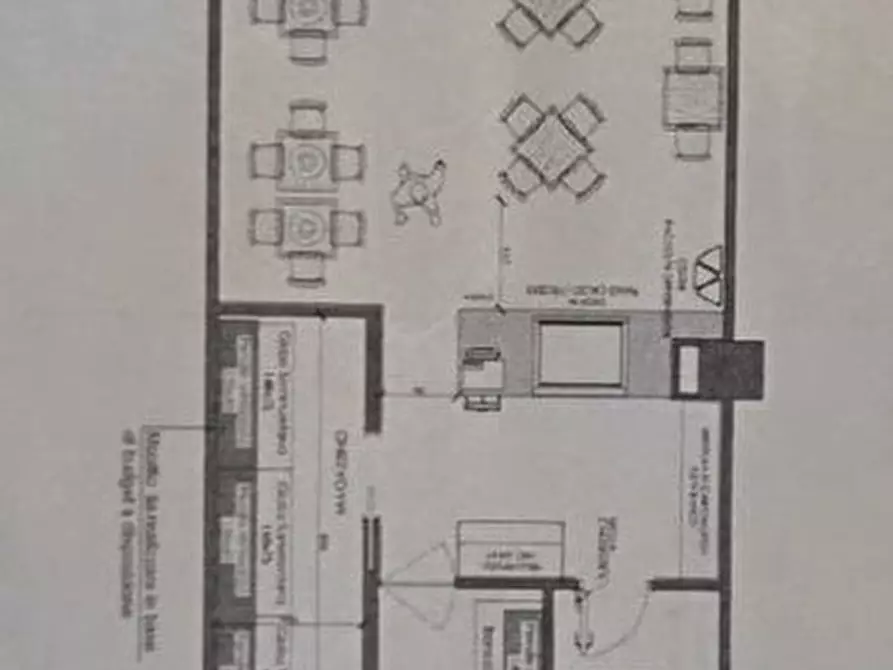 Immagine 12 di Attività commerciale in vendita  in parco leonardo a Fiumicino
