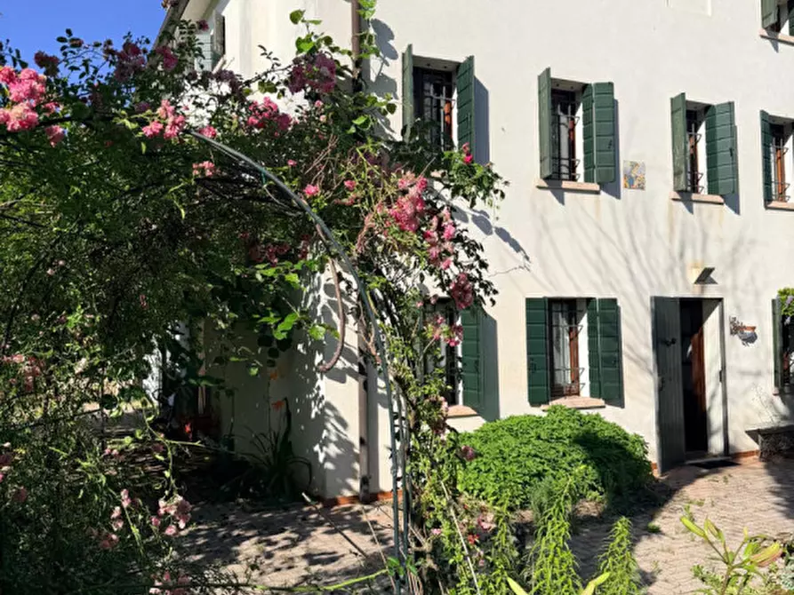 Immagine 1 di Casa indipendente in vendita  in Via Cantarane a Volpago Del Montello