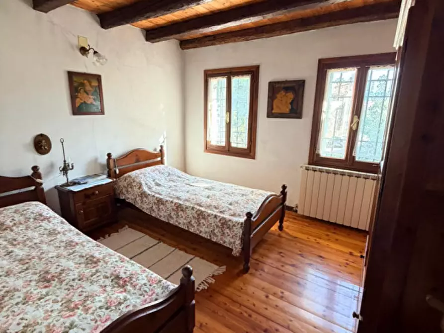 Immagine 10 di Casa indipendente in vendita  a Volpago Del Montello