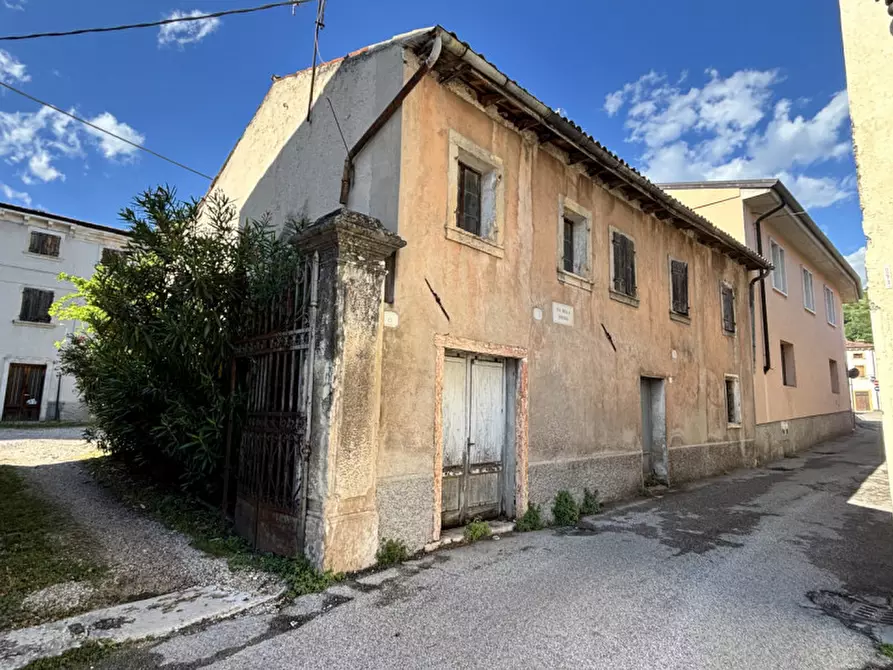 Immagine 1 di Rustico / casale in vendita  in Via Della Libertà a Tregnago