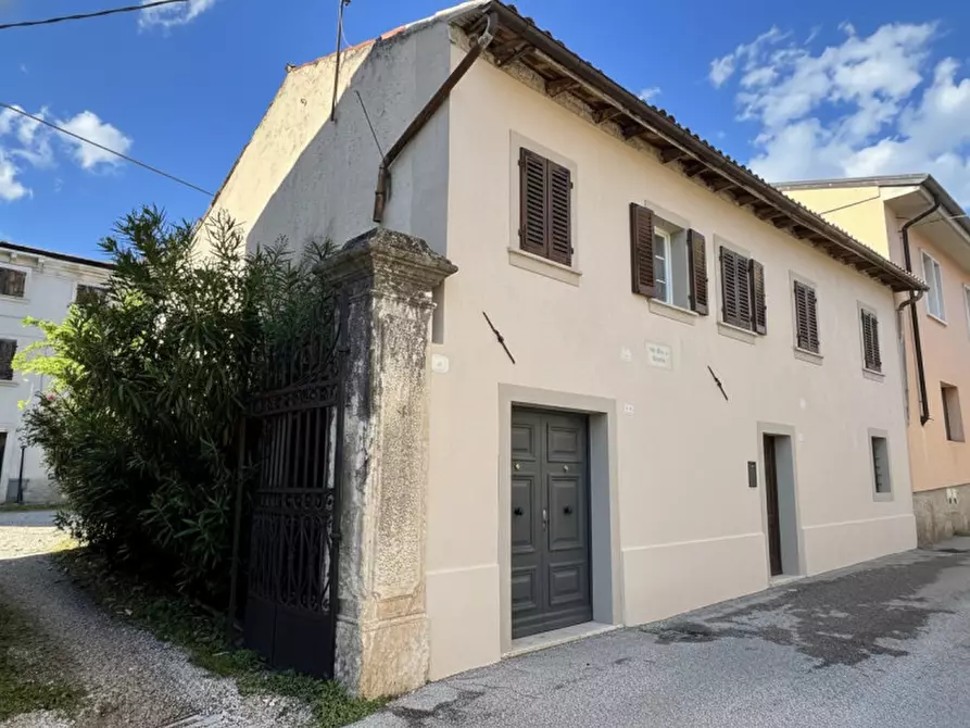 Immagine 2 di Rustico / casale in vendita  in Via Della Libertà a Tregnago