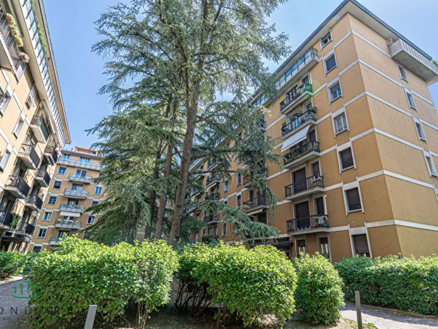 Immagine 6 di Appartamento in vendita  in via Giuseppe Mazzini a Bologna