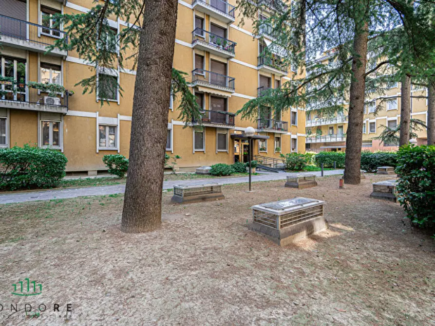 Immagine 8 di Appartamento in vendita  in via Giuseppe Mazzini a Bologna
