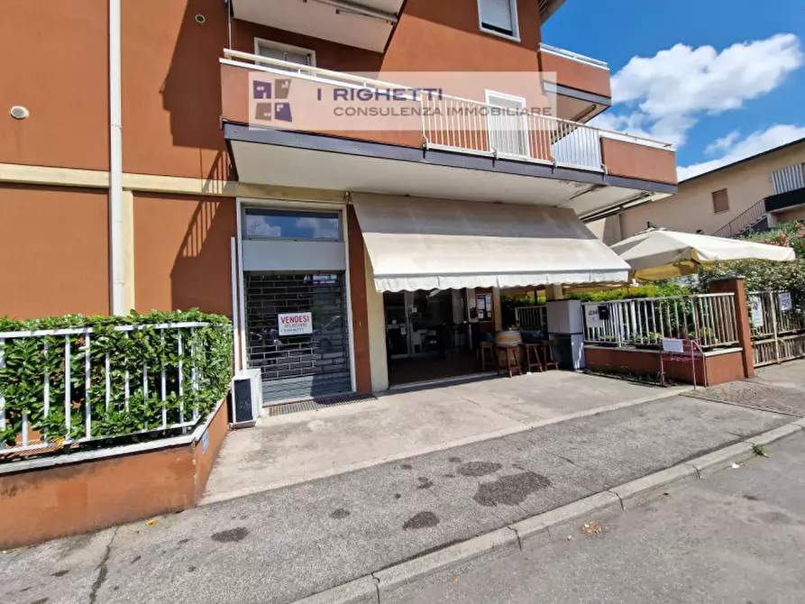 Immagine 1 di Negozio in vendita  in Via Giovanni Andrea Avogadro a Verona