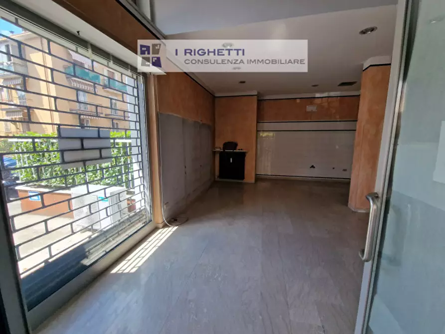 Immagine 3 di Negozio in vendita  in Via Giovanni Andrea Avogadro a Verona