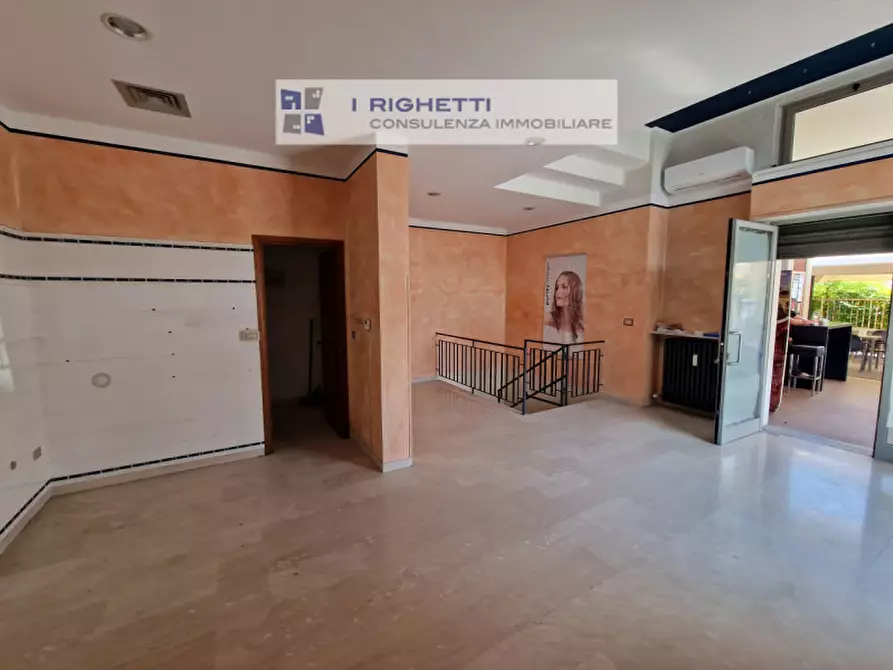 Immagine 7 di Negozio in vendita  in Via Giovanni Andrea Avogadro a Verona