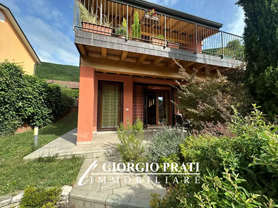 Immagine 2 di Casa indipendente in vendita  in Contrà Chiesa Valrovina a Bassano Del Grappa