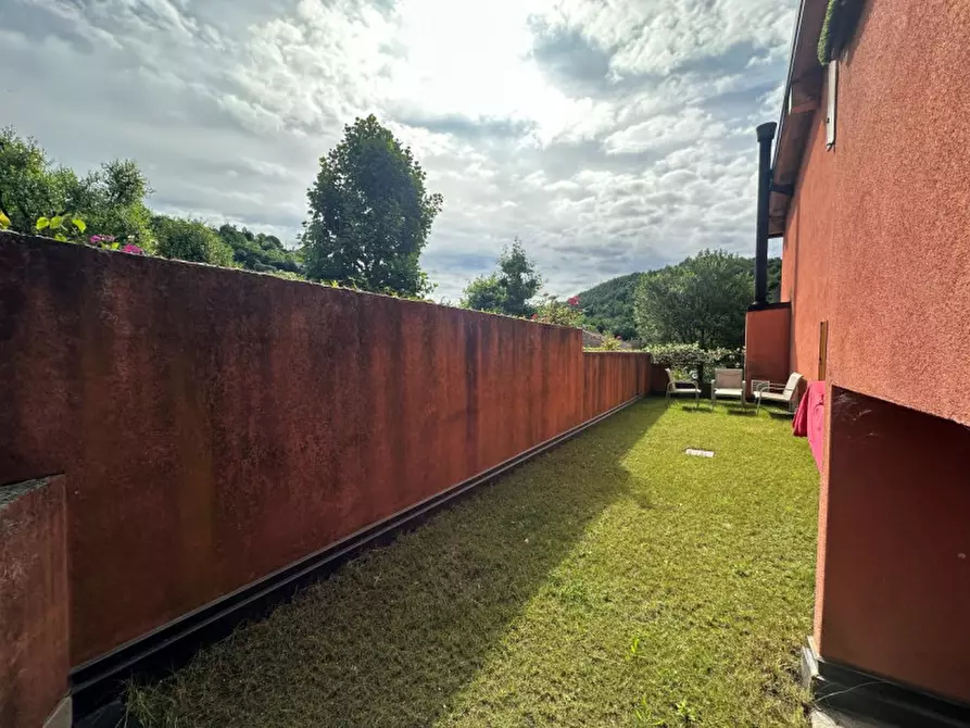 Immagine 25 di Casa indipendente in vendita  in Contrà Chiesa Valrovina a Bassano Del Grappa