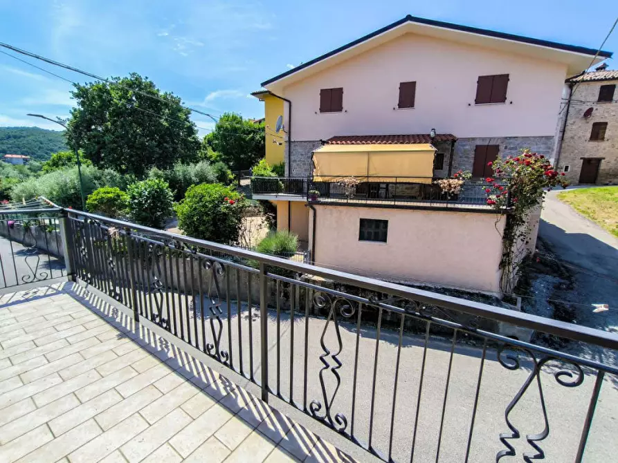 Immagine 11 di Casa bifamiliare in vendita  in Strada Provinciale San Sisto a Piandimeleto