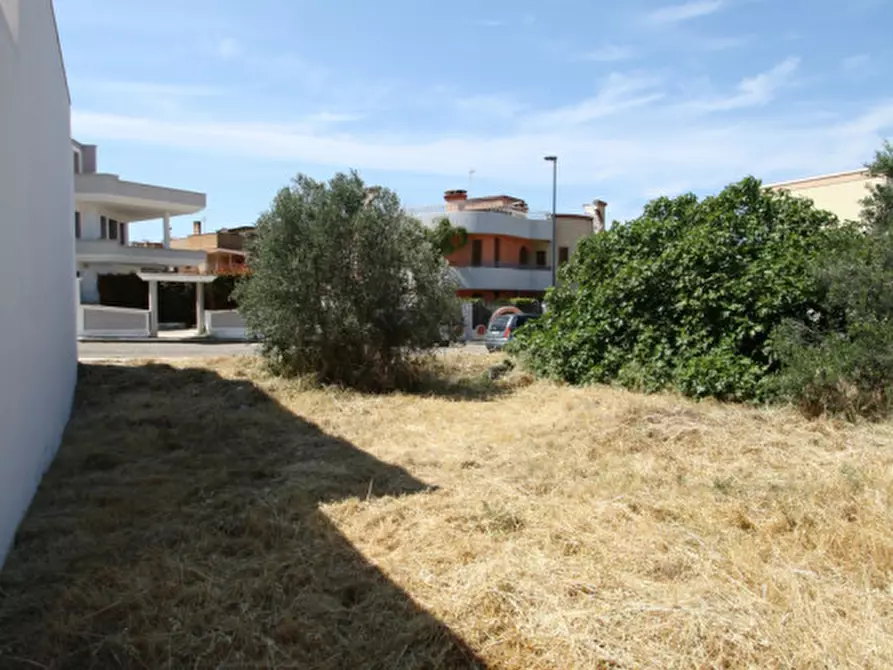 Immagine 11 di Terreno in vendita  in Via Giorgio La Pira a Parabita