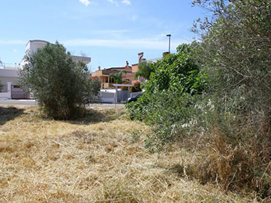 Immagine 14 di Terreno in vendita  in Via Giorgio La Pira a Parabita