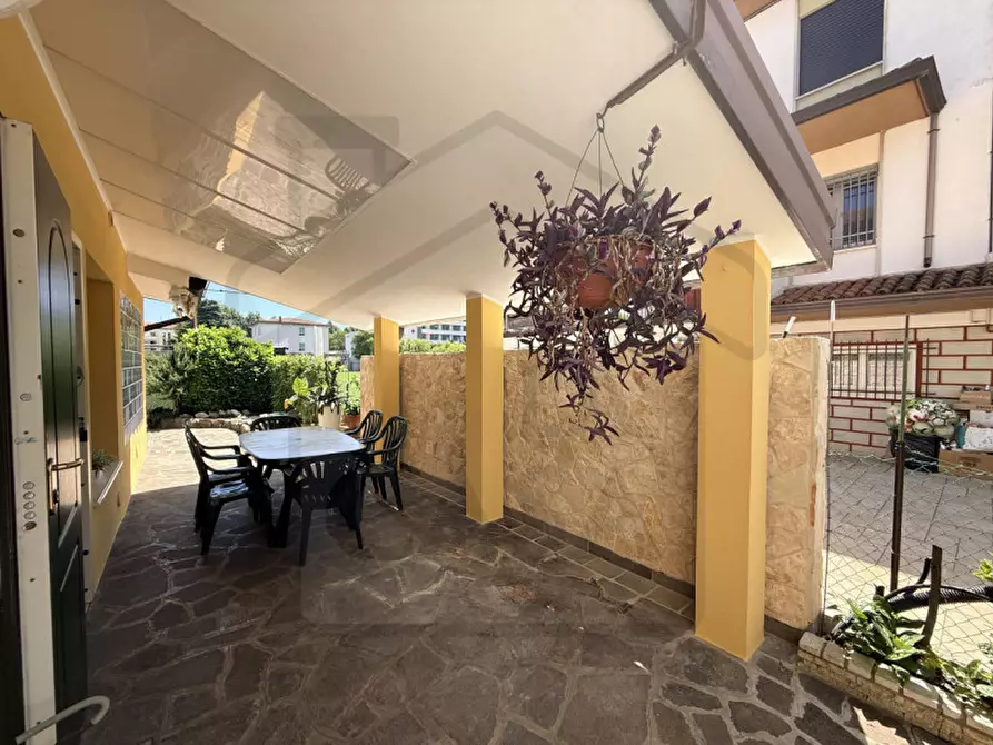 Immagine 21 di Casa bifamiliare in vendita  in Via San Daniele a Montegrotto Terme