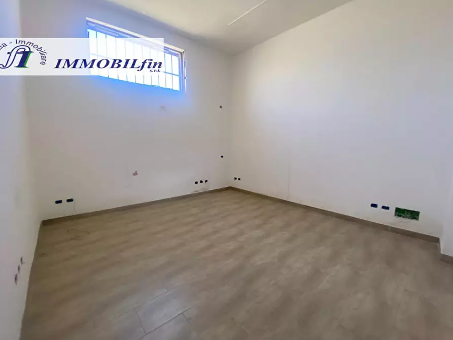 Immagine 13 di Magazzino in affitto  in Via Giulio Natta a Villabate