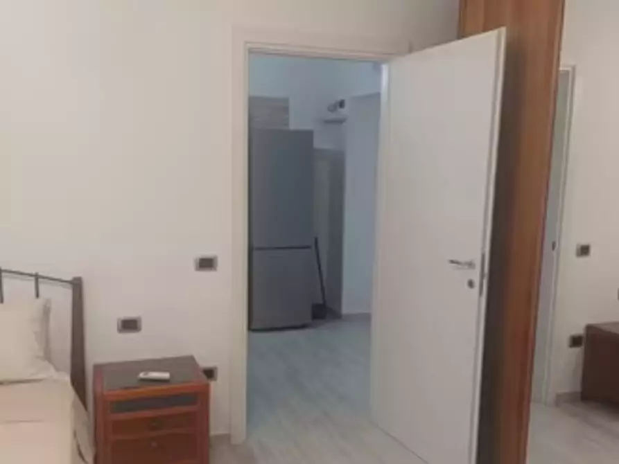 Immagine 2 di Appartamento in affitto  in San Cosmo Fuori Porta Nolana n.52 a Napoli