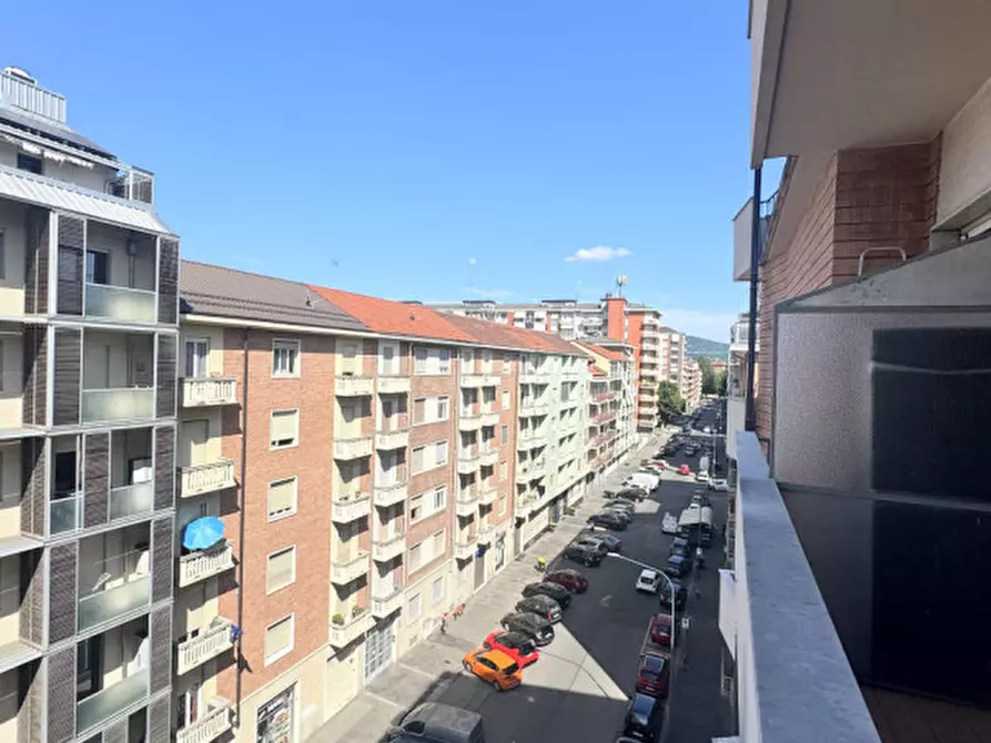 Immagine 11 di Appartamento in vendita  in Via San Marino a Torino