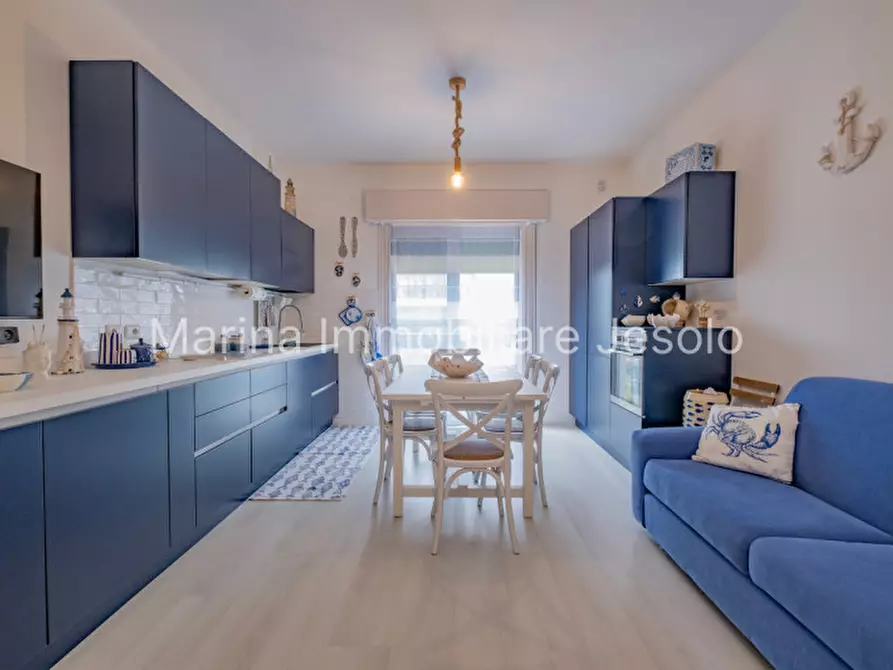 Immagine 1 di Appartamento in vendita  in Via Andrea Bafile a Jesolo
