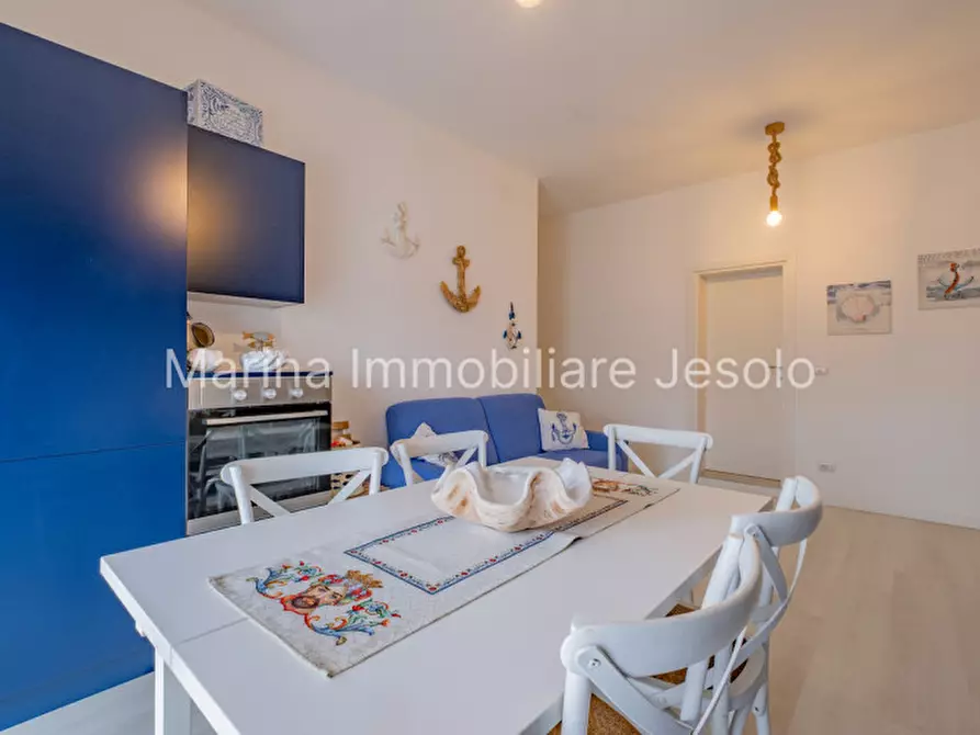 Immagine 4 di Appartamento in vendita  in Via Andrea Bafile a Jesolo