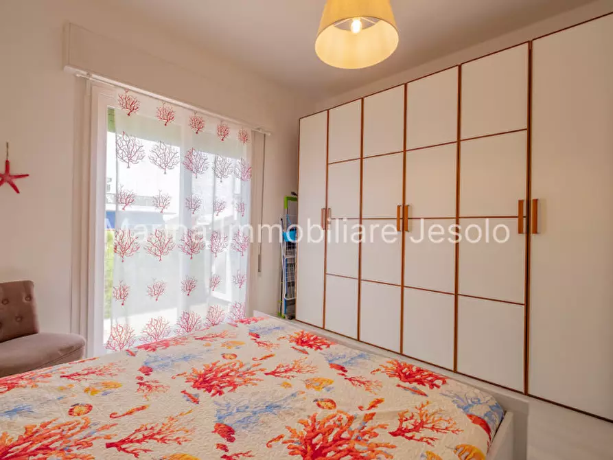 Immagine 10 di Appartamento in vendita  in Via Andrea Bafile a Jesolo