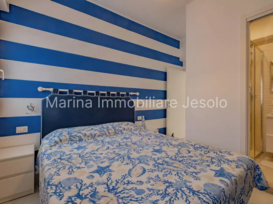 Immagine 14 di Appartamento in vendita  in Via Andrea Bafile a Jesolo