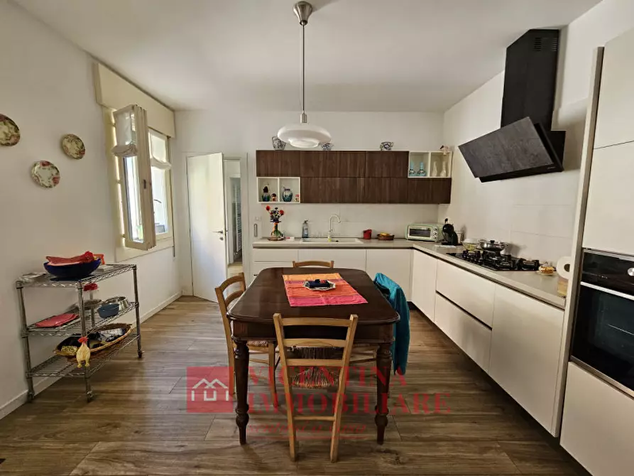 Immagine 7 di Appartamento in vendita  in Via Astichello 104 a Vicenza