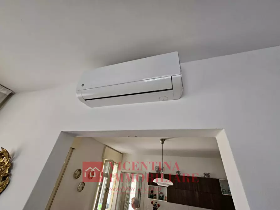Immagine 11 di Appartamento in vendita  in Via Astichello 104 a Vicenza