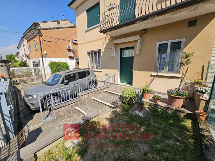 Immagine 23 di Appartamento in vendita  in Via Astichello 104 a Vicenza