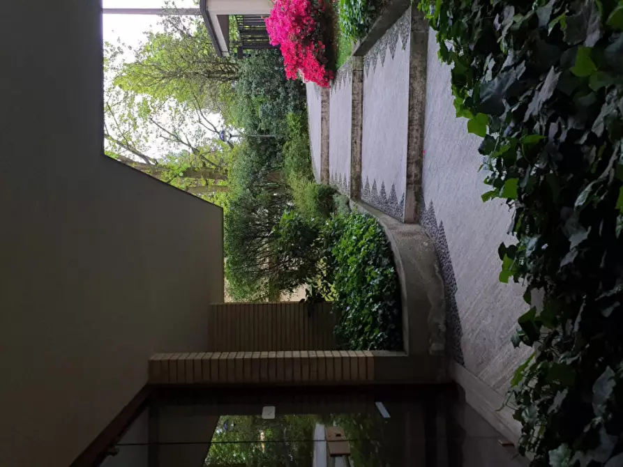 Immagine 3 di Appartamento in vendita  in Via Tommaso Grossi, 12 a Monza