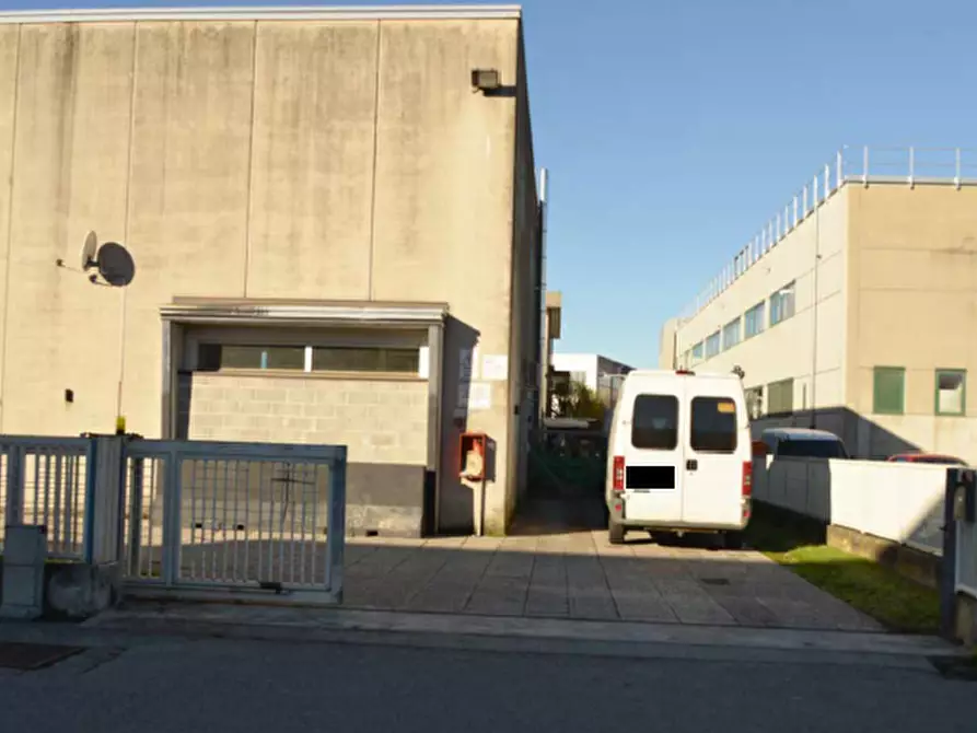 Immagine 2 di Capannone industriale in vendita  in Via Gentilin, 9 a Carbonera