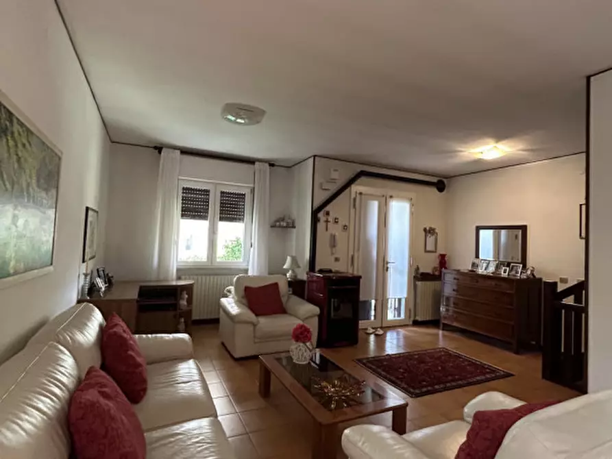 Immagine 3 di Casa bifamiliare in vendita  a Scorzè