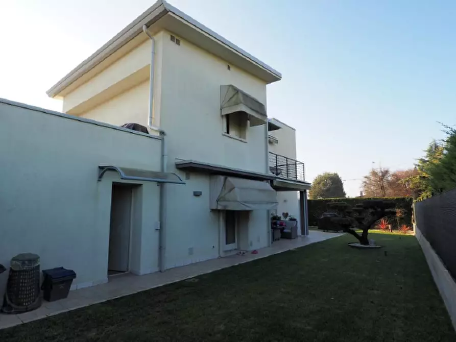 Immagine 2 di Villetta a schiera in vendita  in Via Montereale, 64 a Pordenone