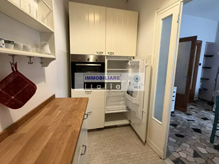 Immagine 5 di Appartamento in affitto  in via delle piazze a Padova