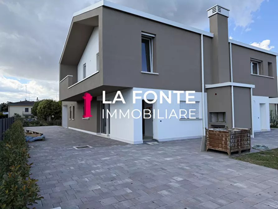 Immagine 22 di Casa bifamiliare in vendita  in Via Zago a Saonara
