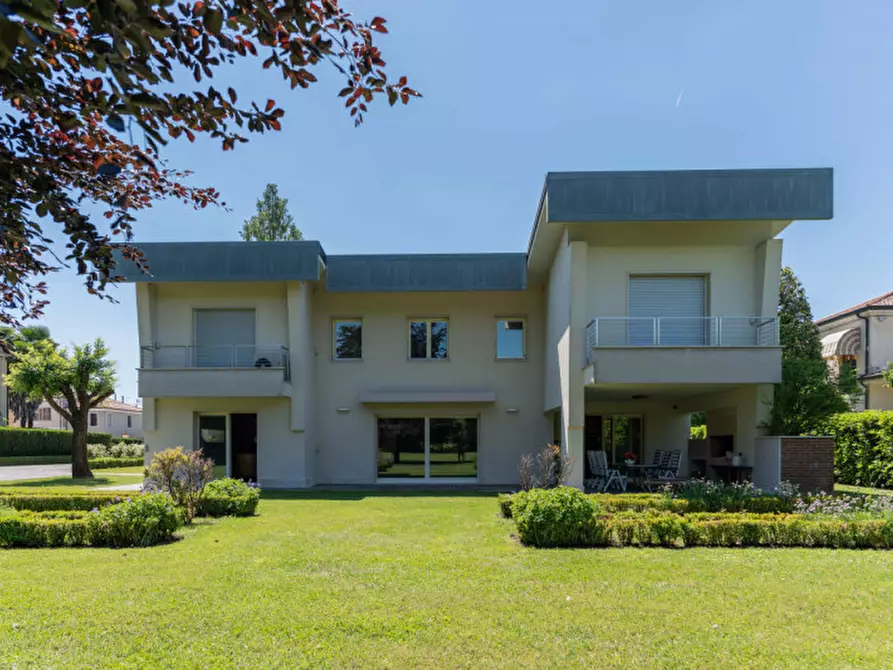 Immagine 5 di Villa in vendita  in Via Vittorio Veneto, 28 a Tombolo