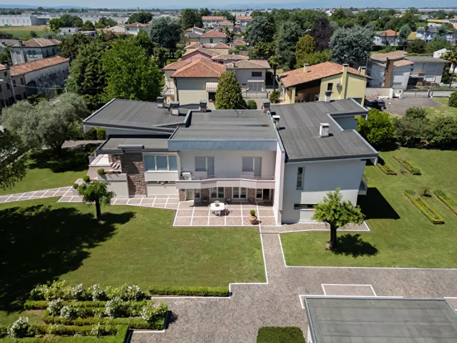 Immagine 47 di Villa in vendita  in Via Vittorio Veneto, 28 a Tombolo