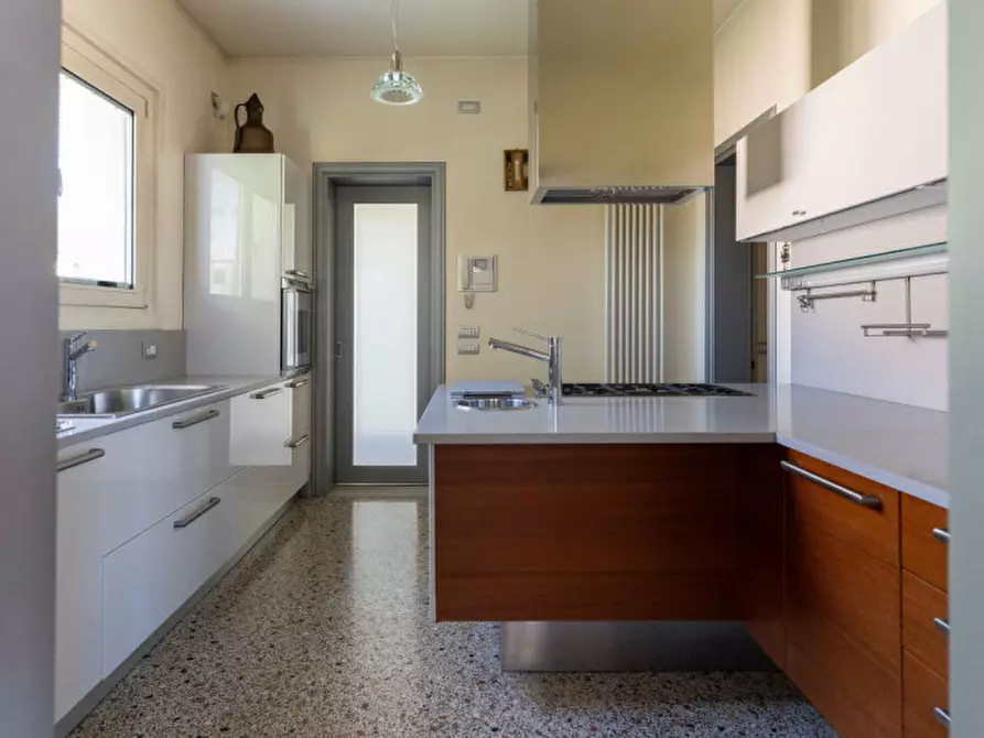 Immagine 65 di Villa in vendita  in Via Vittorio Veneto, 28 a Tombolo